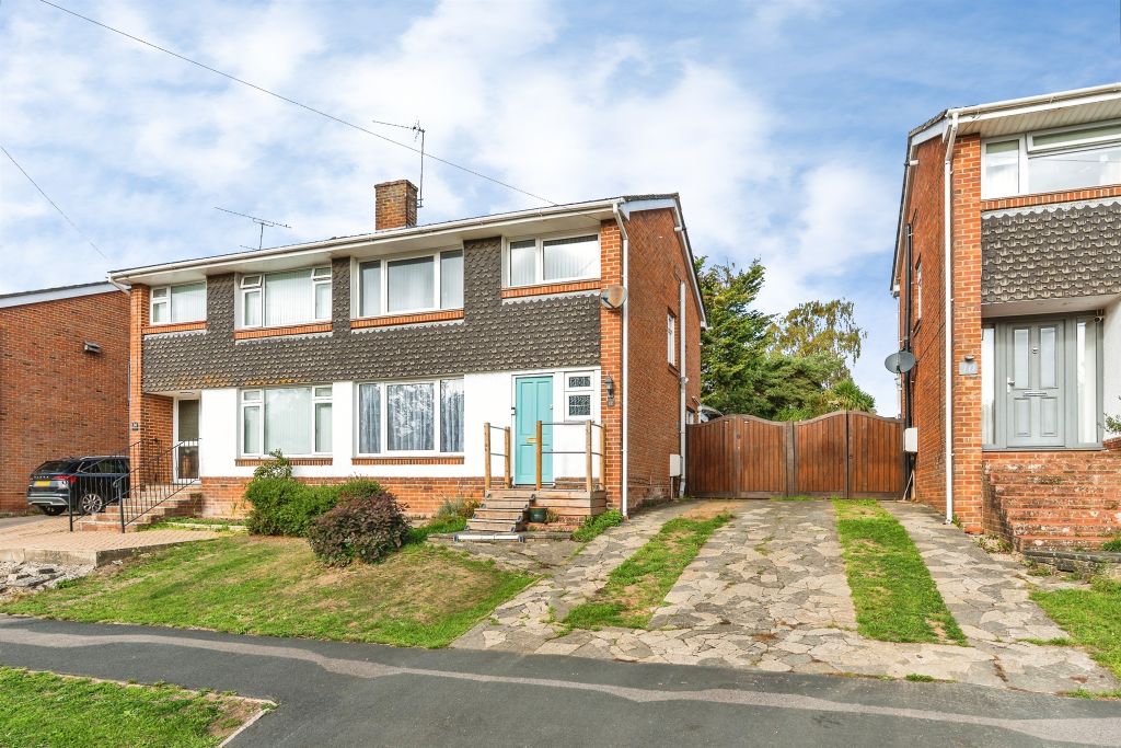 Property photo 1 of 18