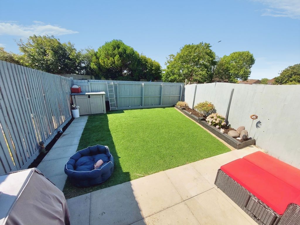 Property photo 2 of 16