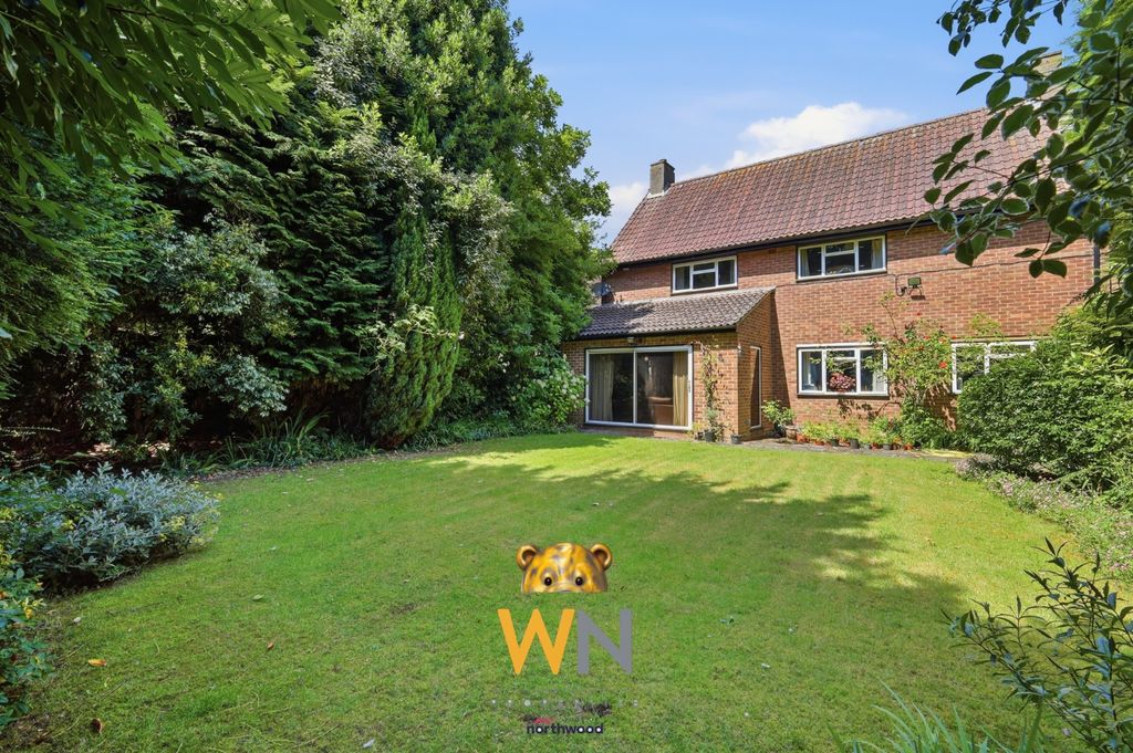 Property photo 2 of 30