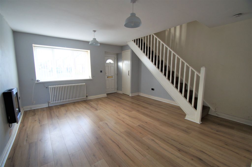 Property photo 3 of 9