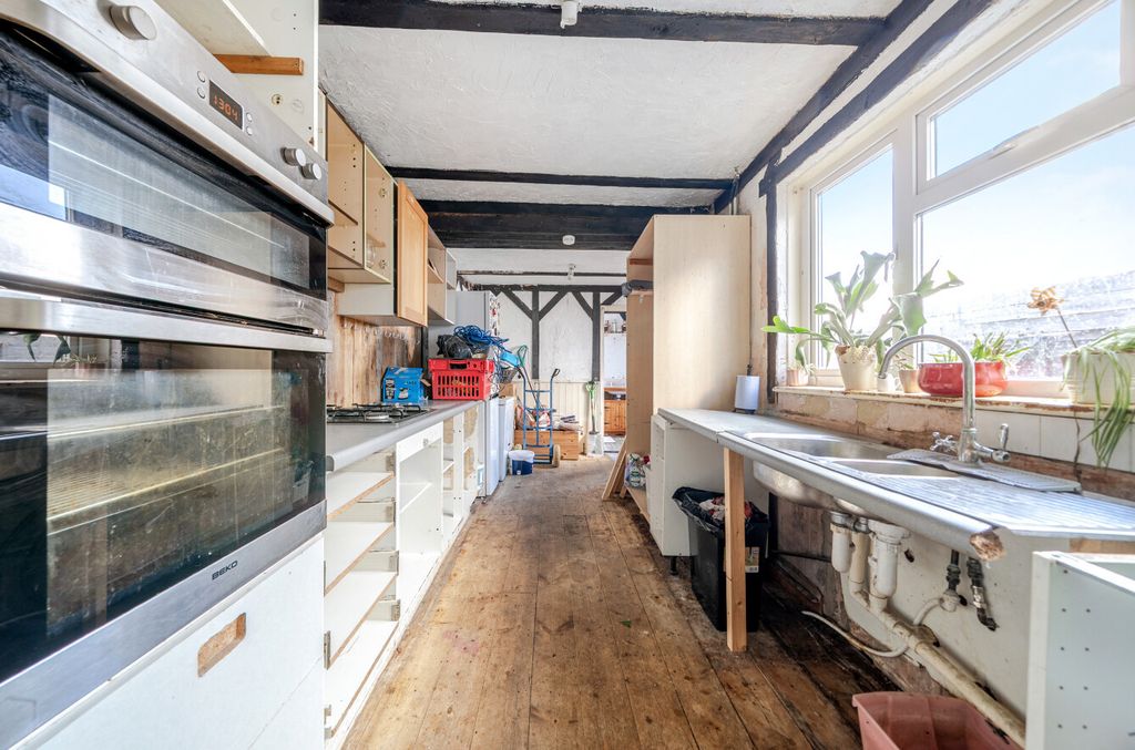 Property photo 2 of 12 1422536-9-69A5988...