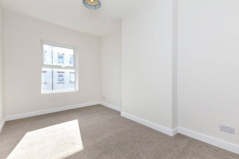 Property photo 3 of 9 Picture No. 02