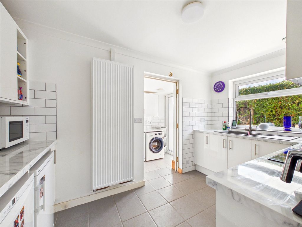 Property photo 3 of 40 Picture No. 51