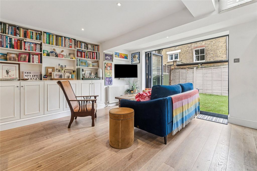 Property photo 3 of 9 Picture No. 20