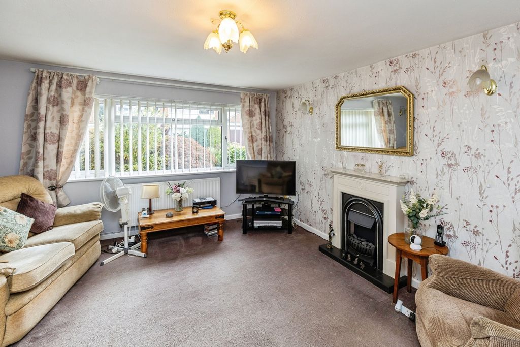 Property photo 3 of 20 Pbox-Img.Jpg