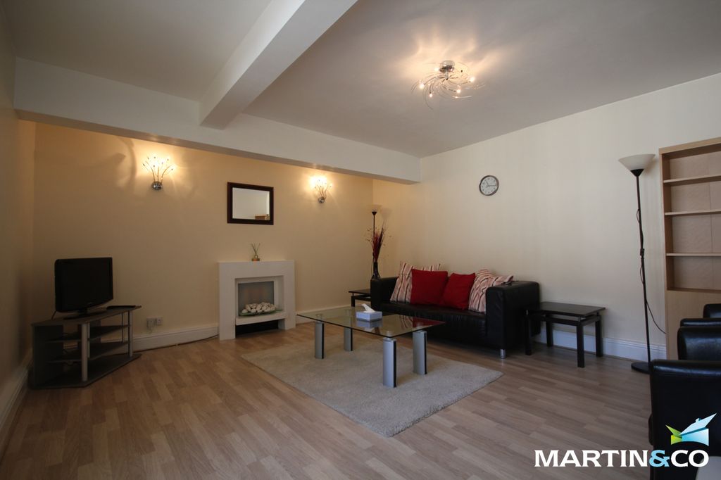 Property photo 2 of 11