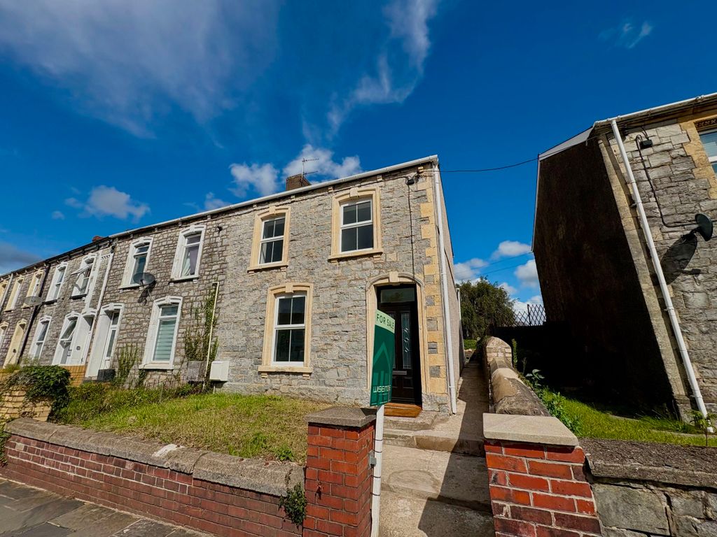 Property photo 1 of 31
