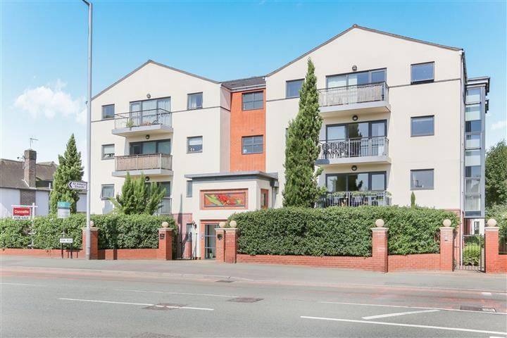 Property photo 1 of 9 Bedroom