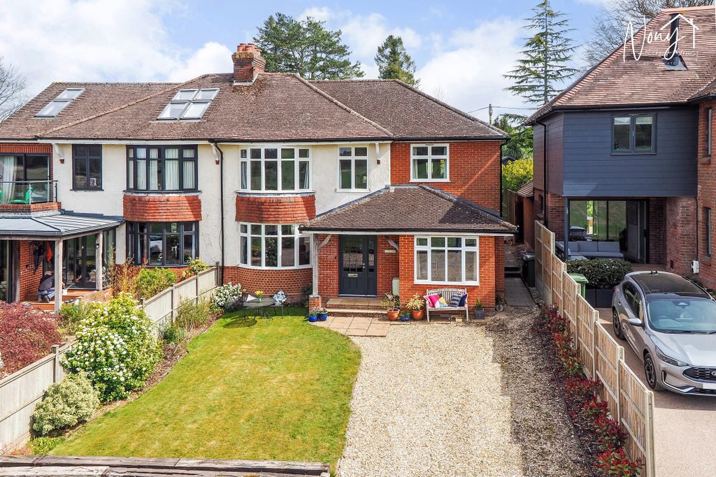 Property photo 1 of 34 Ph38_6049593 - Copy