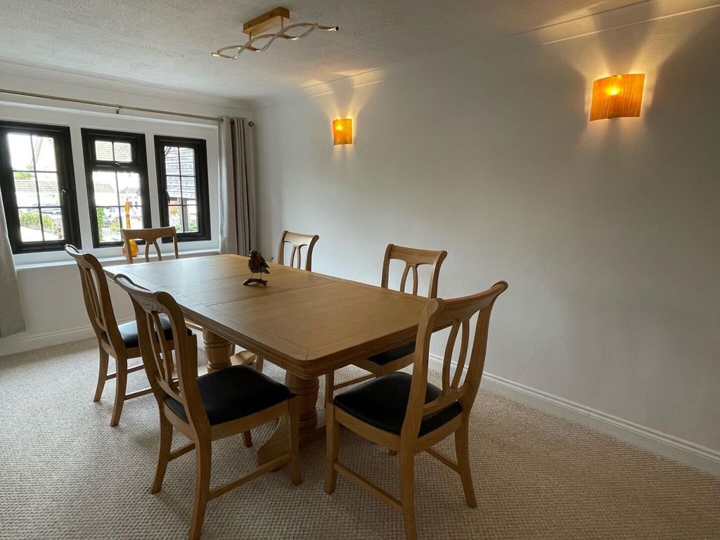 Property photo 3 of 33 Dining Room