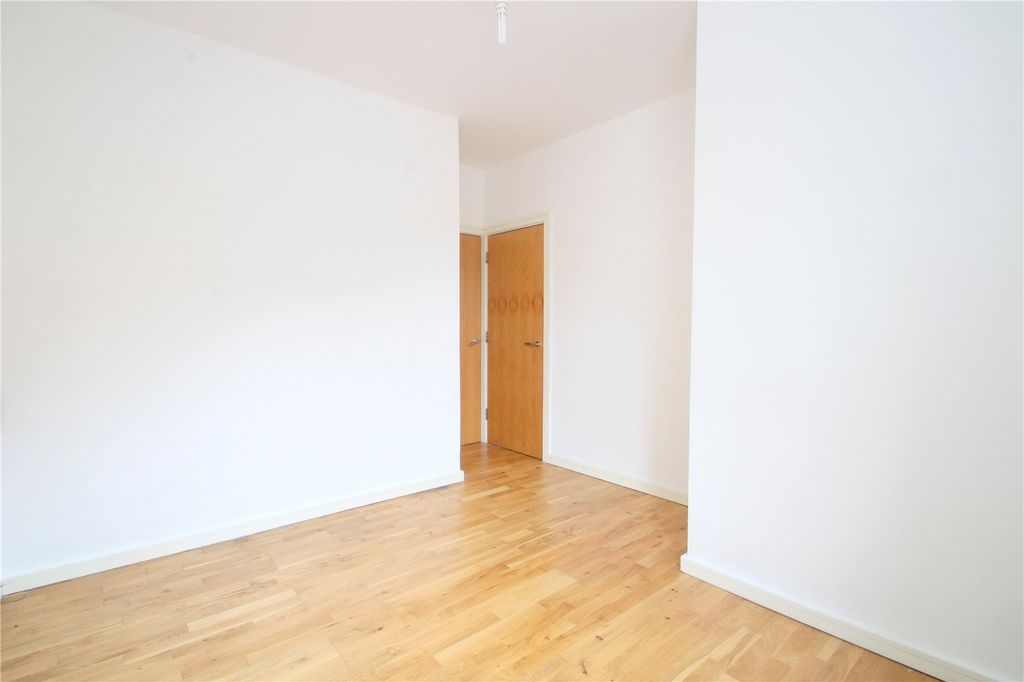 Property photo 3 of 7 Bedroom