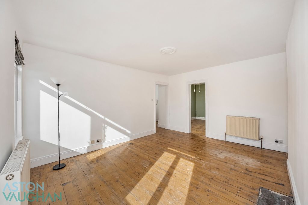 Property photo 2 of 30 4916972