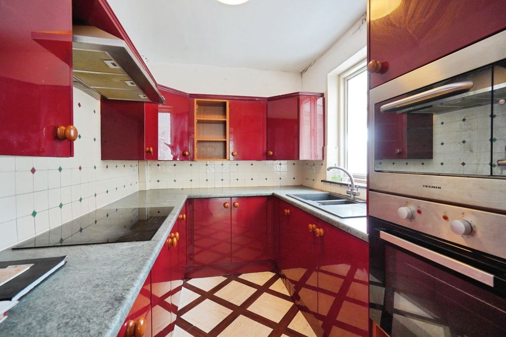 Property photo 2 of 17 Pbox-Img.Jpg