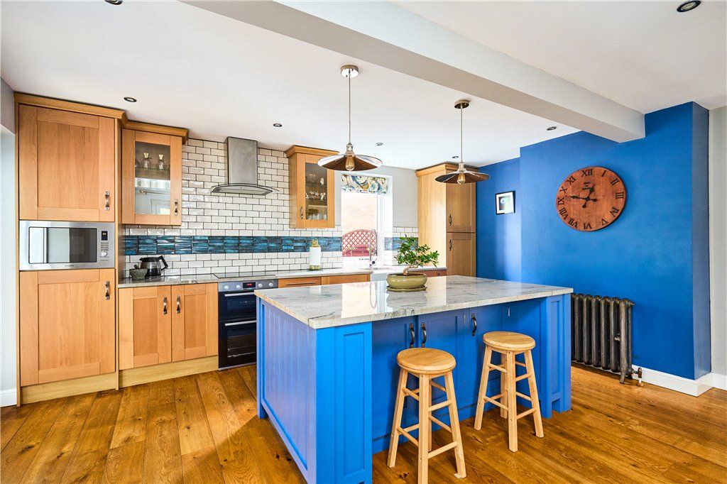 Property photo 2 of 18 Dining Kitchen
