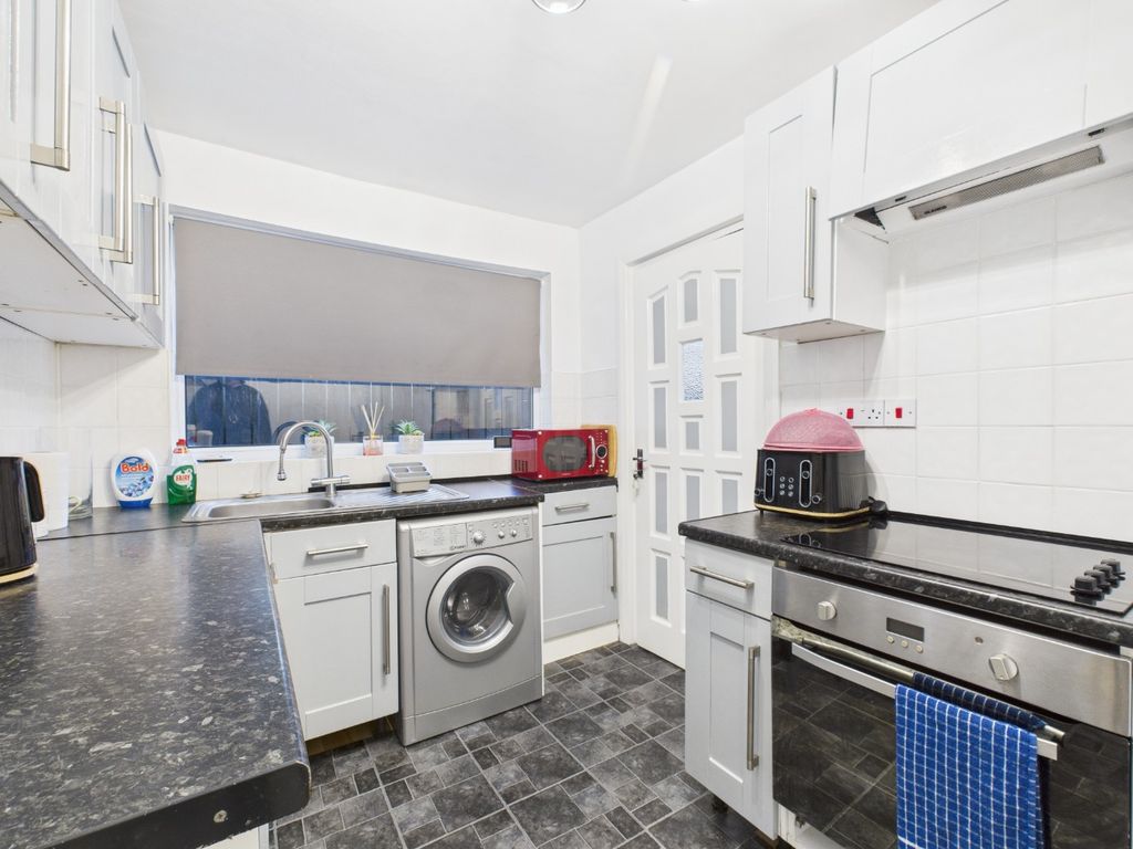 Property photo 3 of 10 4844958