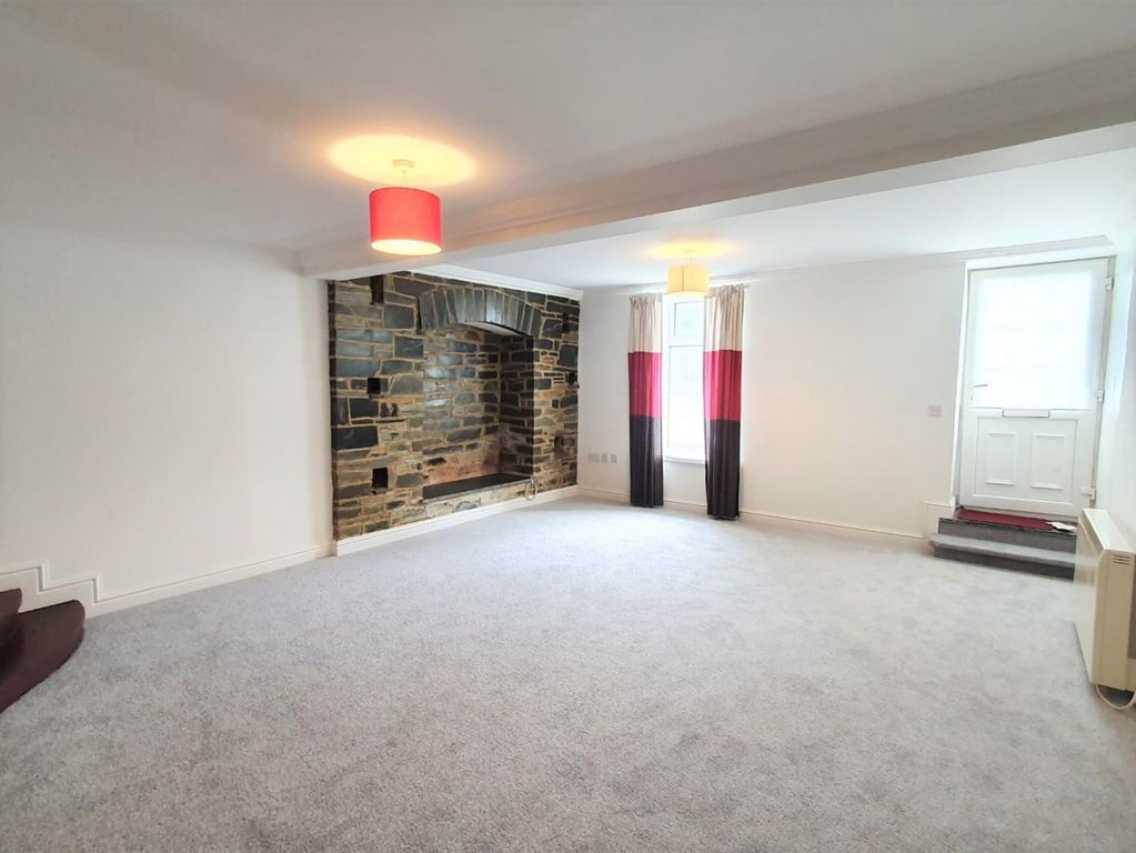 Property photo 3 of 7 5 Wheal Brake Lodge Lounge