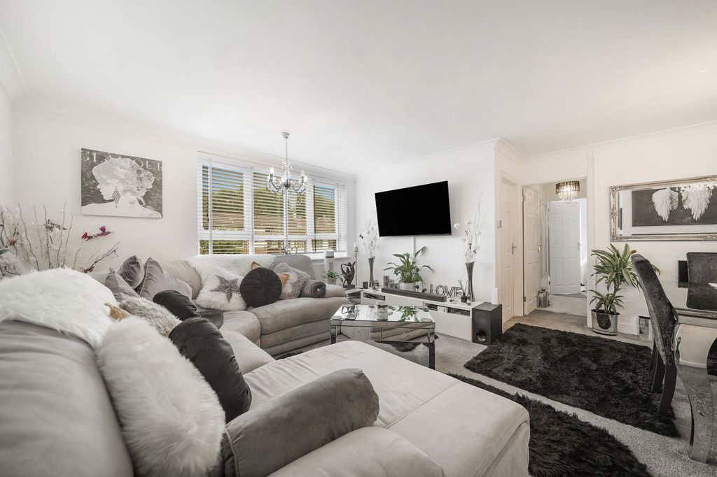Property photo 1 of 10 5A Lennox Gardens - O00Blv0Jmd7m9Aucjb5N