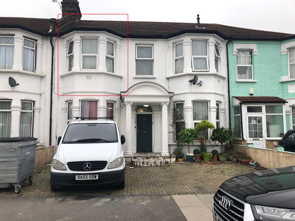 Property photo 1 of 3