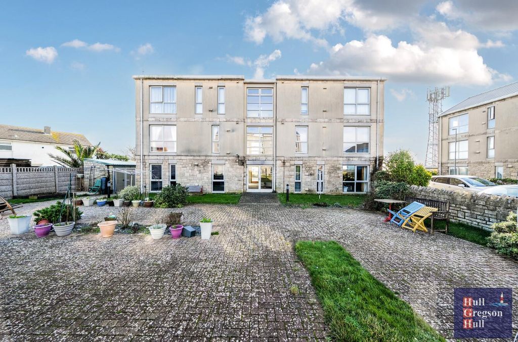 Additional image 11 of 2 bed flat for saleGrangecroft Road, Portland DT5