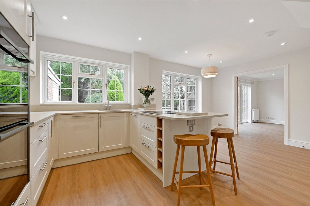 Property photo 2 of 11 Picture No. 04