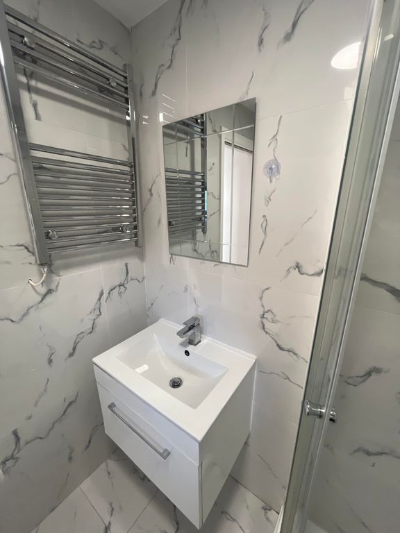 Property photo 2 of 36
