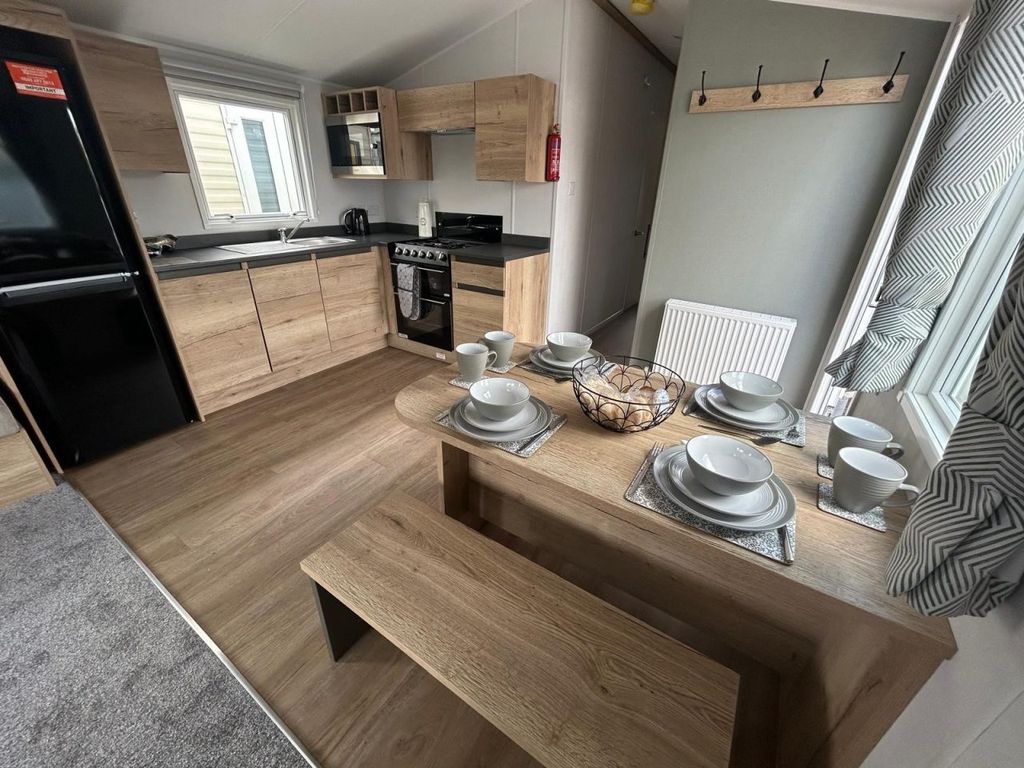 Property photo 2 of 9 Willerby Midhurst 2024 Vs999222 82287467.Jpeg