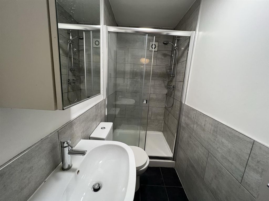 Property photo 3 of 3