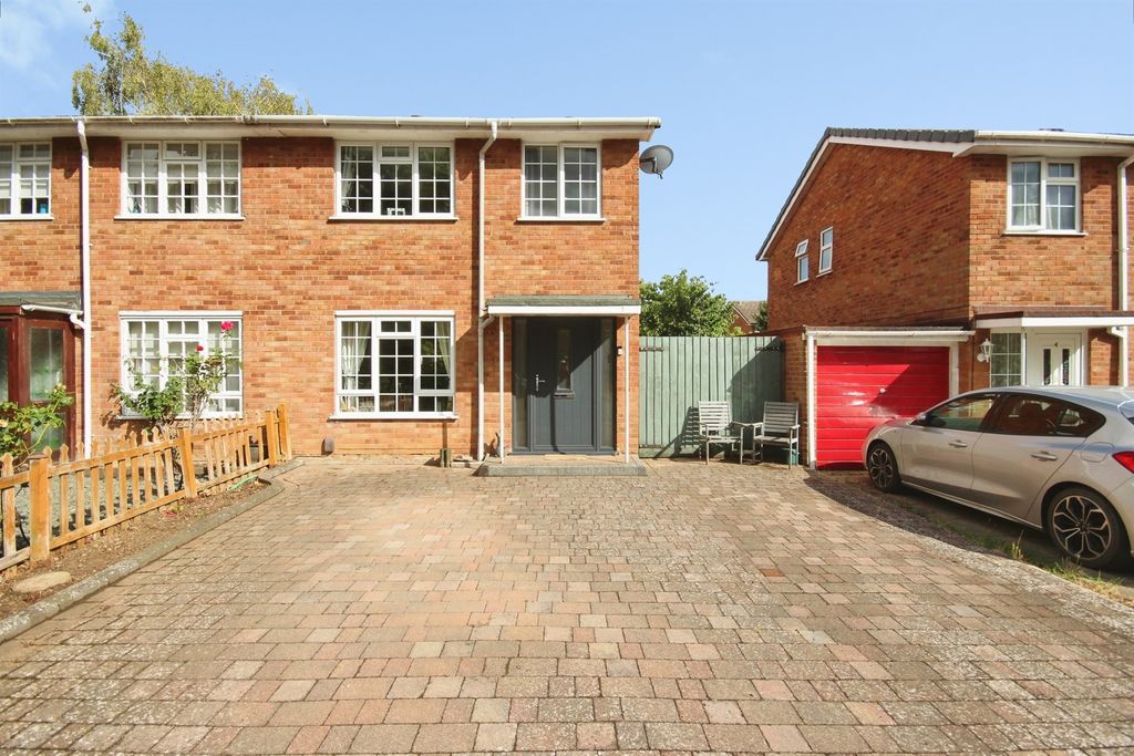 Property photo 1 of 11