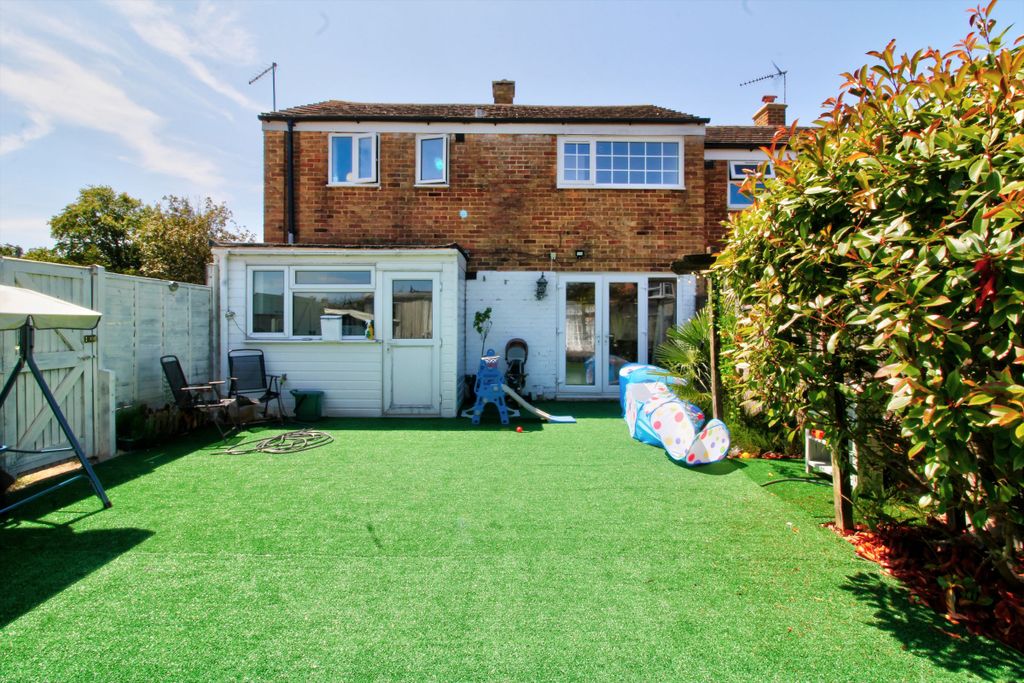 Property photo 2 of 22