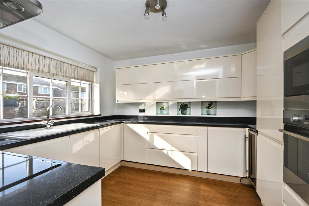 Property photo 3 of 17 Dsc_8207.Jpg