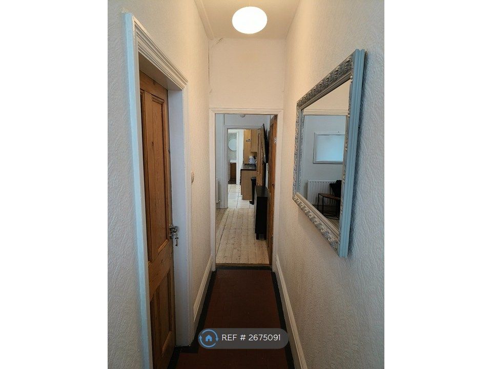 Property photo 2 of 9 Entrance Hallway