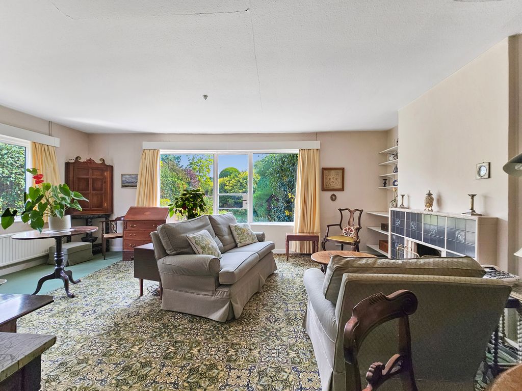 Property photo 2 of 18 1000152512
