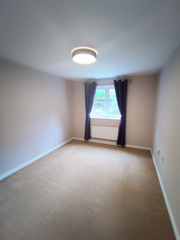 Property photo 2 of 8 Image