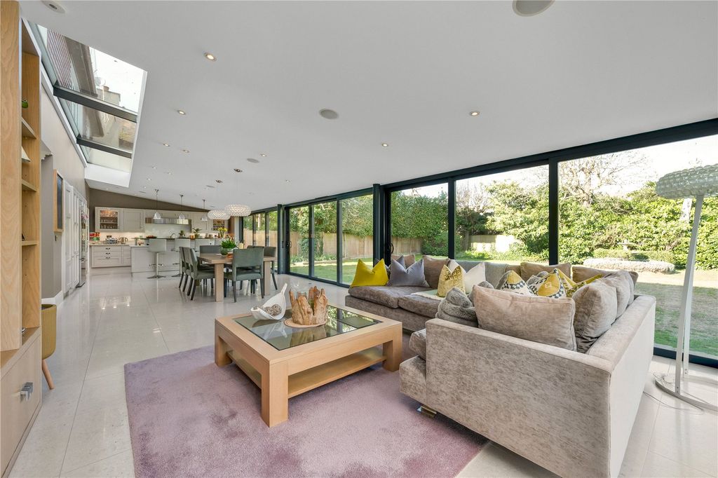 Property photo 2 of 21 Family Room