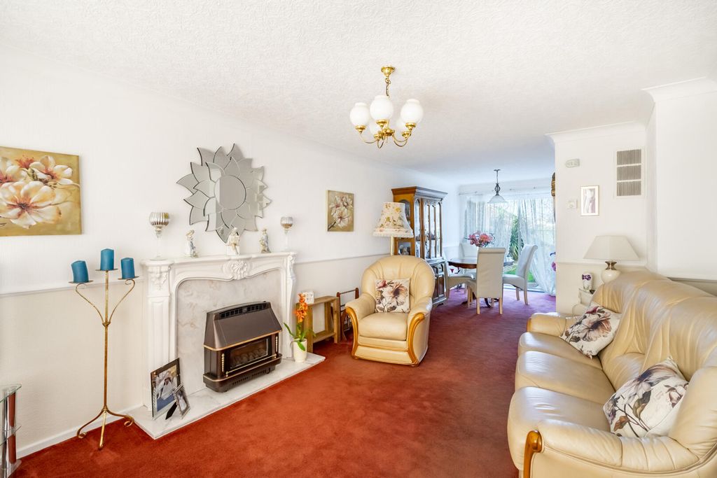 Property photo 3 of 13 Living Room