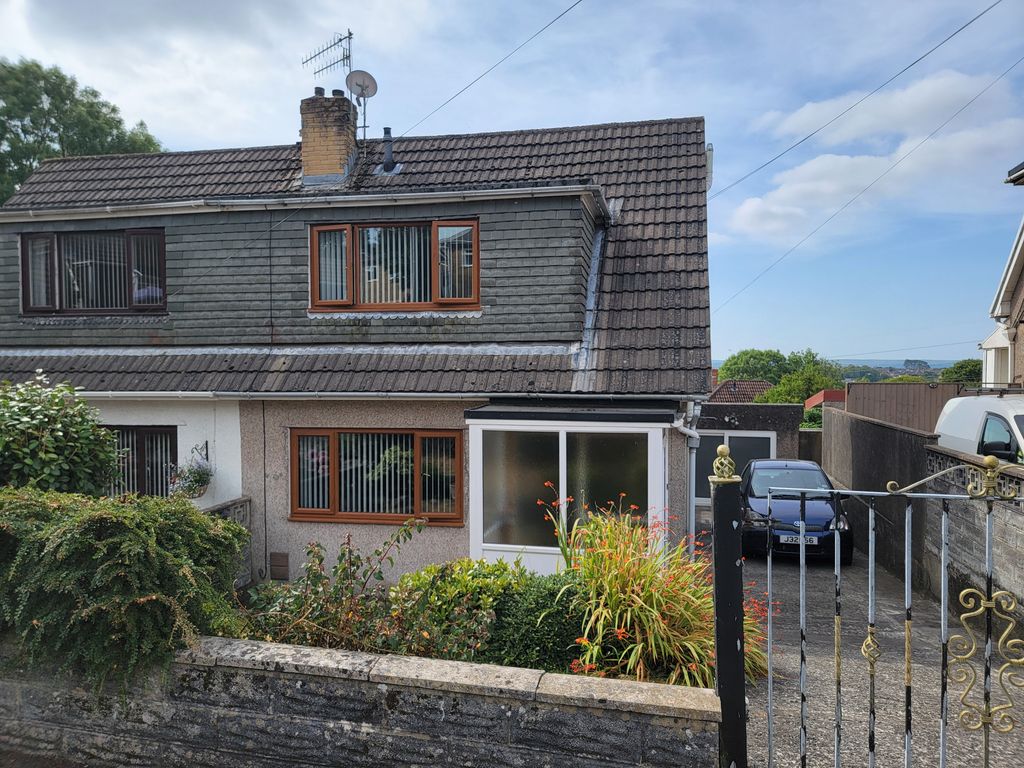 Property photo 1 of 24