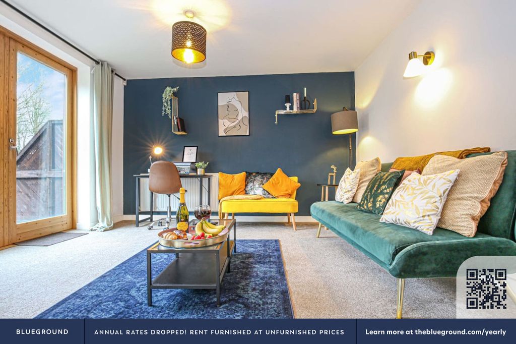 Property photo 3 of 29 Living Room