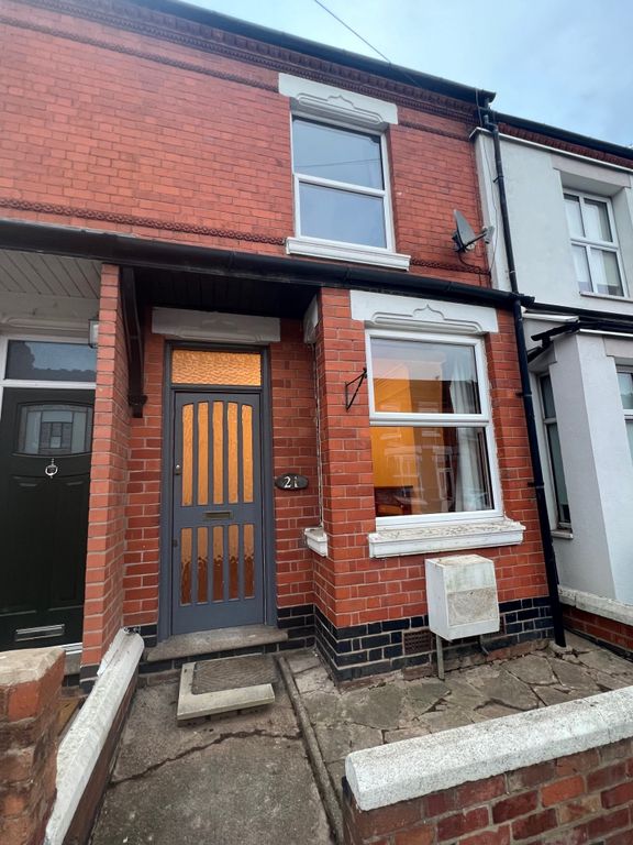Property photo 1 of 18