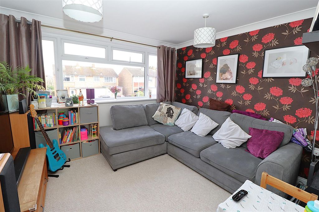 Property photo 2 of 10 Img_8112.Jpg