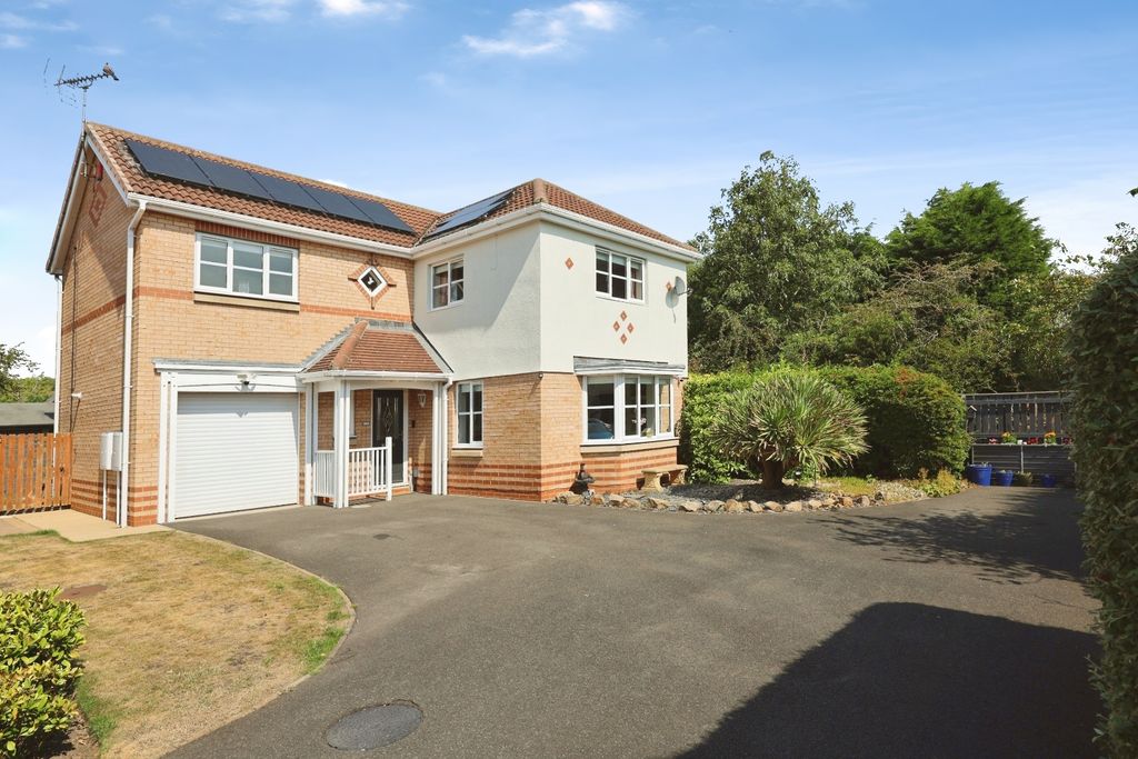 Property photo 1 of 18 Pbox-Img.Jpg