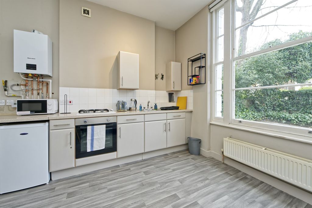 Property photo 1 of 6 (Main)