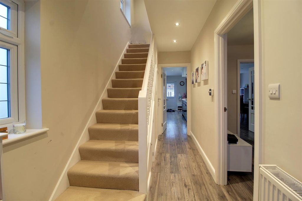 Property photo 3 of 24 Img_1204-Img_1206.Jpg