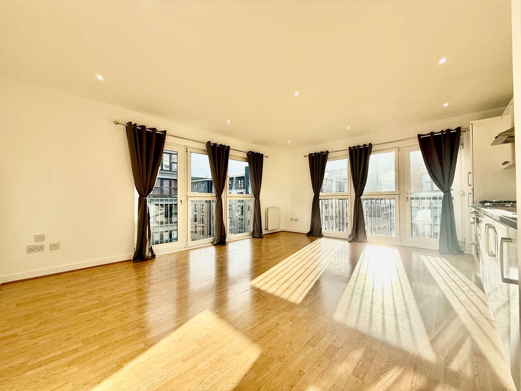 Property photo 2 of 9