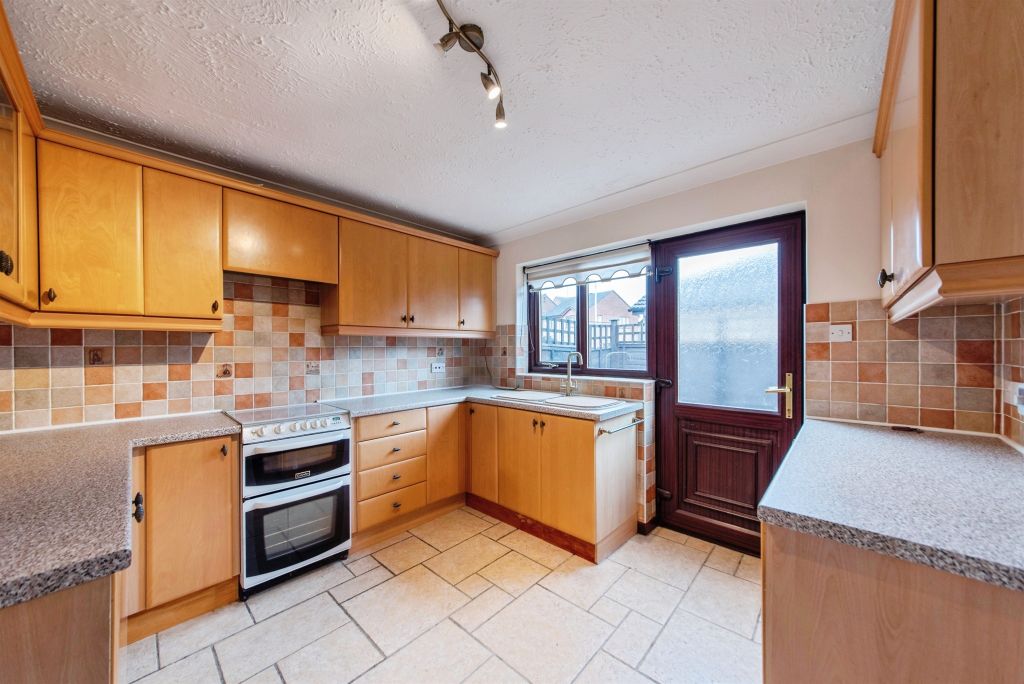 Property photo 3 of 17