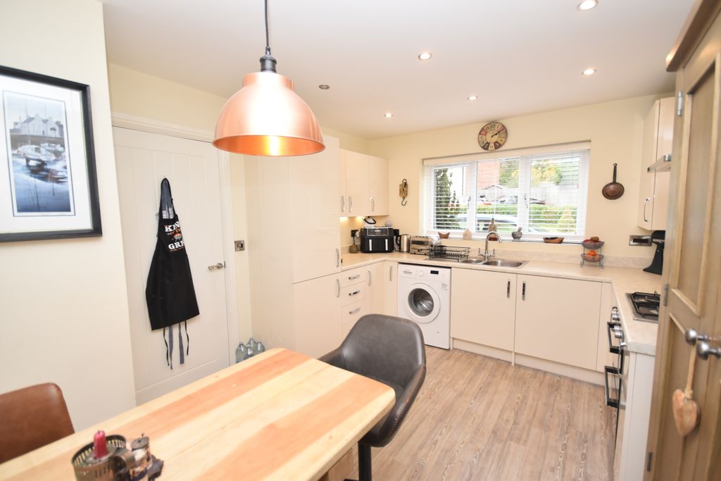 Property photo 2 of 13 Kitchen/Diner