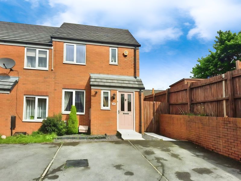 Property photo 1 of 16 Photo 9