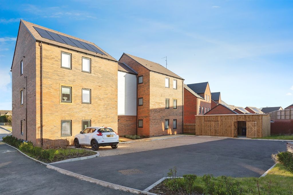 Property photo 2 of 15