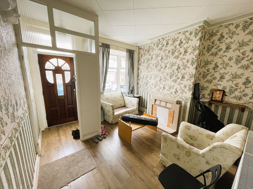 Property photo 2 of 13