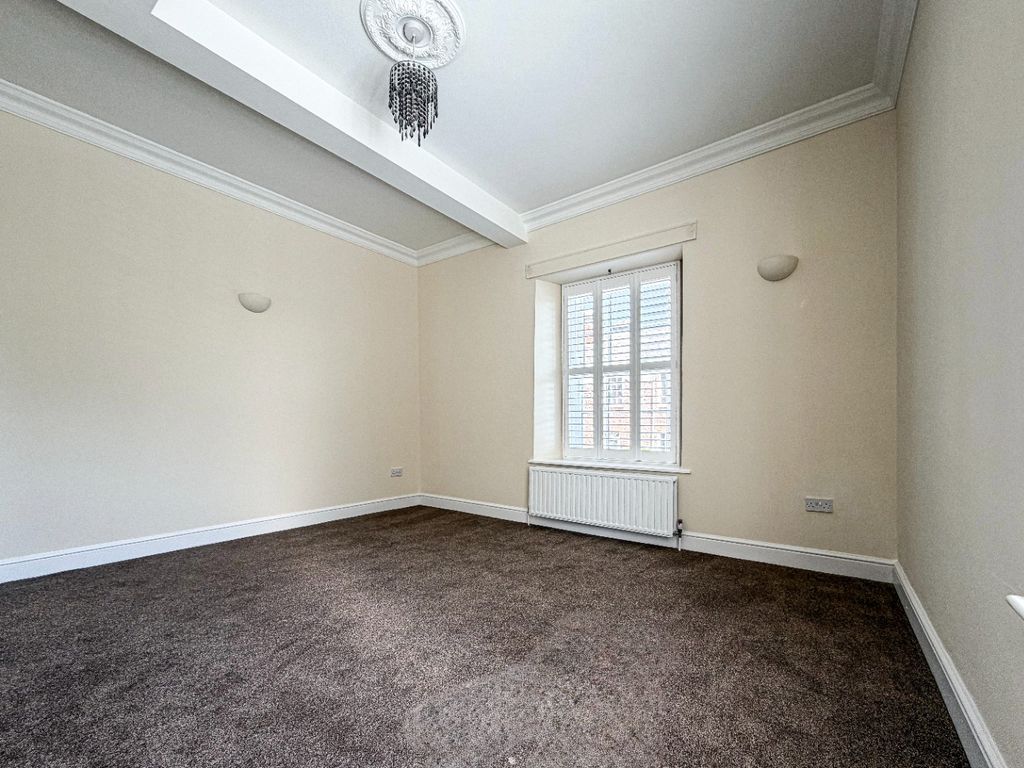 Property photo 3 of 14 5087223