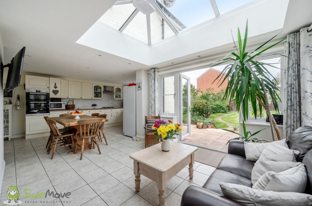 Property photo 3 of 19 Kitchen Dining Room
